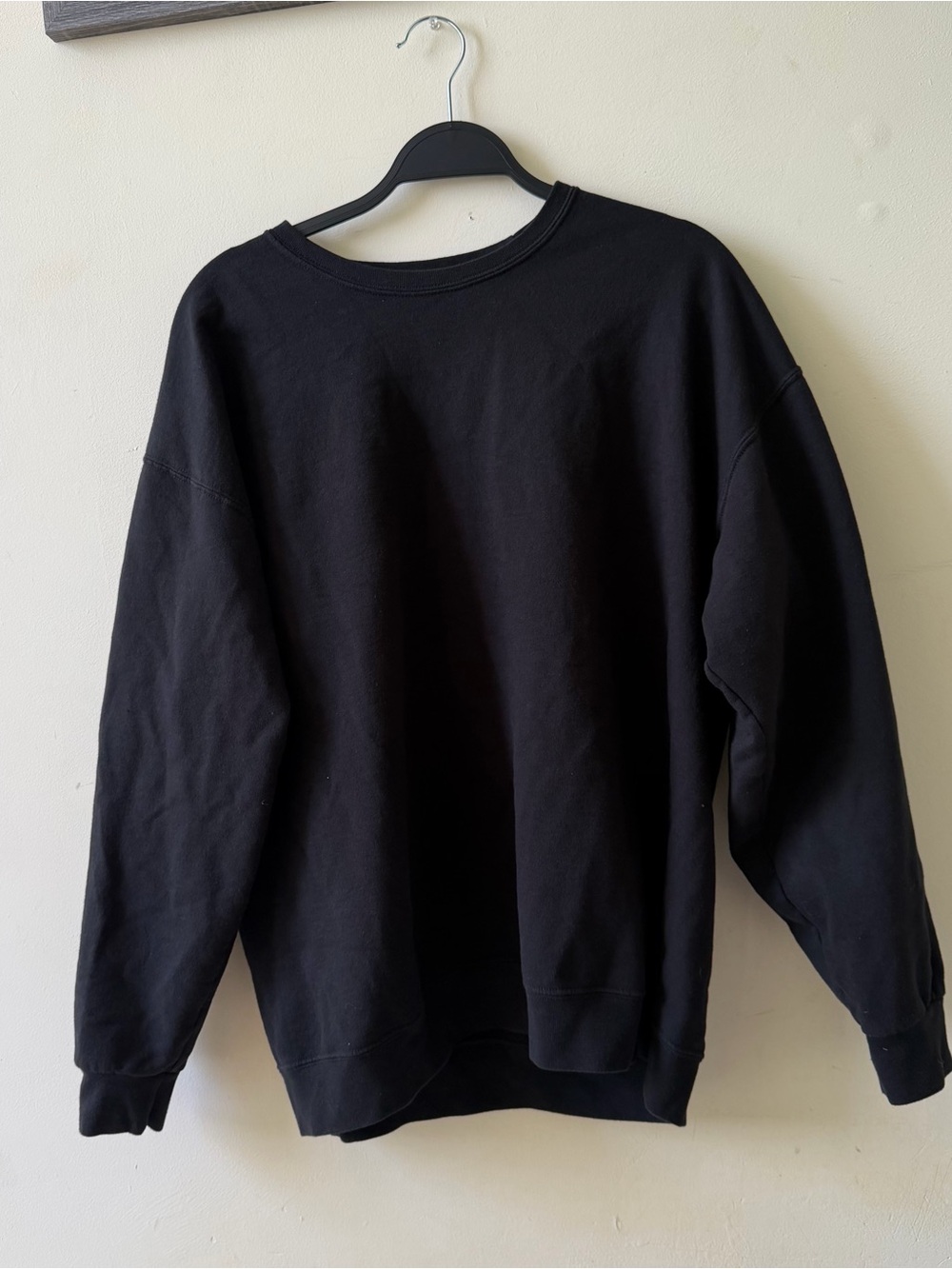 Athletic Works Black Crewneck Sweatshirt - Classic Pullover